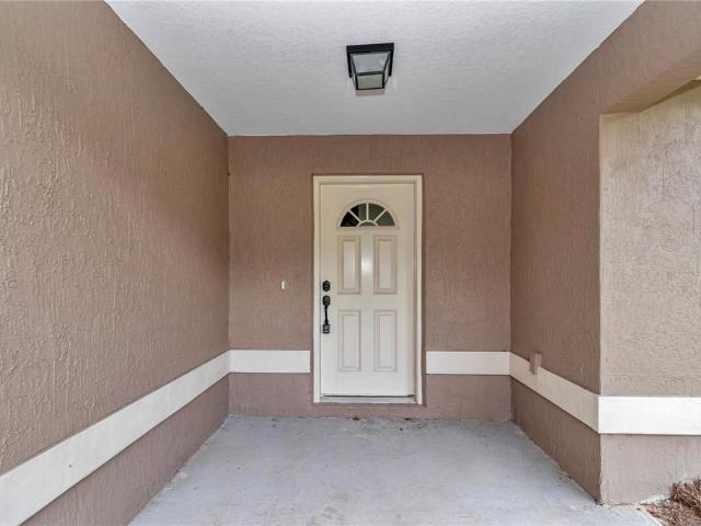 18 Malauka Ln, Ocklawaha, FL 32179 | MLS #OM717643
