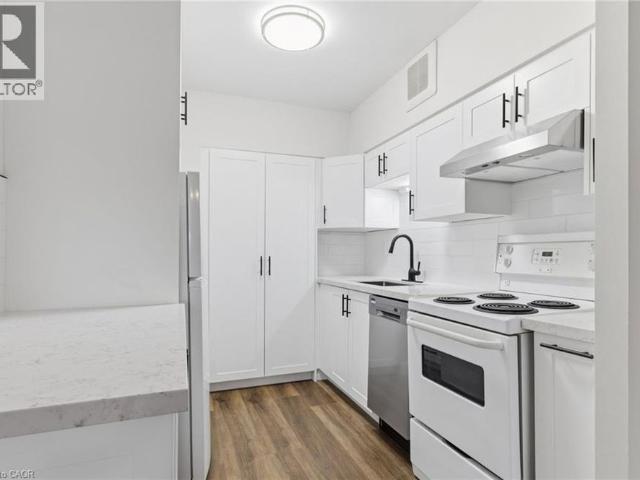 18 MALL Road Unit# 303, Hamilton, Ontario, L8V4V4