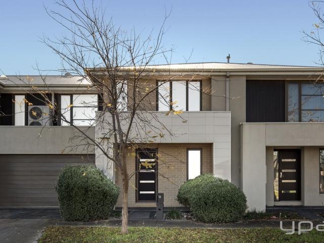 18 Mathoura Avenue, Werribee