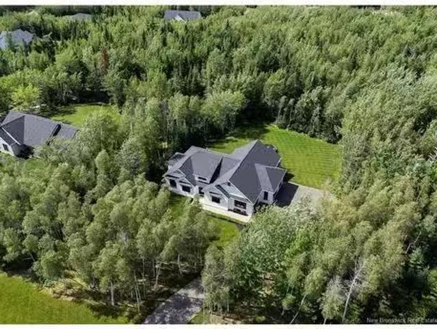 18 Mesange Crt, Greater Lakeburn, NB, E1H 0N4 house for sale.