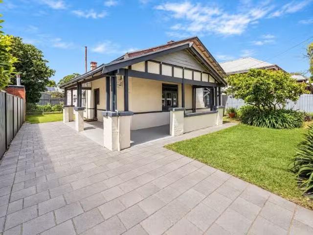 18 Mill Street, Dulwich House for rent Listed by Sue Stentifo.