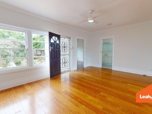 18 Mills Street, Warners Bay NSW 2282