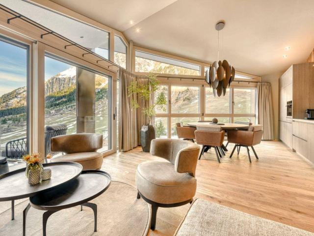 1/8 Miteigentum · Neubau Penthouse in Stuben am Arlberg mit Panorama Bergblick, privater Sauna & Kamin