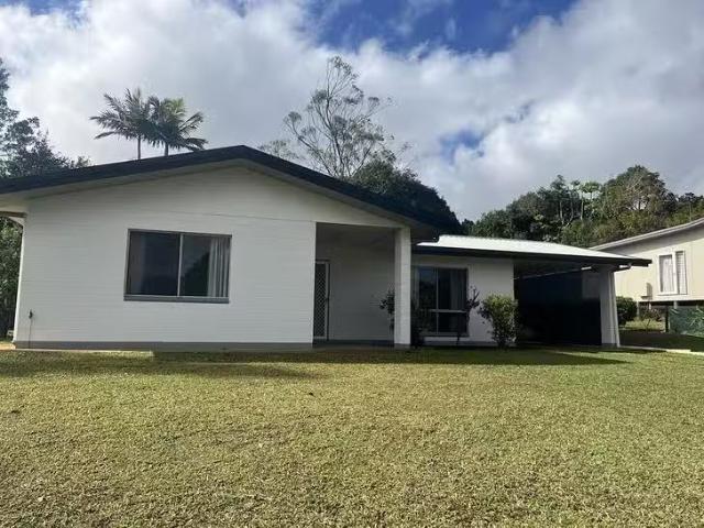 18 Monash Avenue, Malanda, QLD 4885