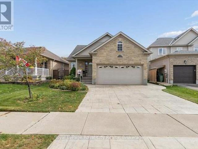 18 Mullin Drive, Guelph Victoria North, ON, N1E 1B5 house for sale | Listing ID X13862 | Royal LePage