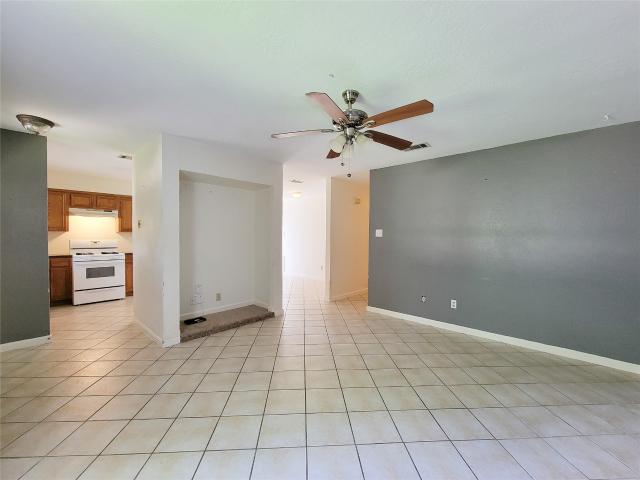 18 N Wavy Oak Circle