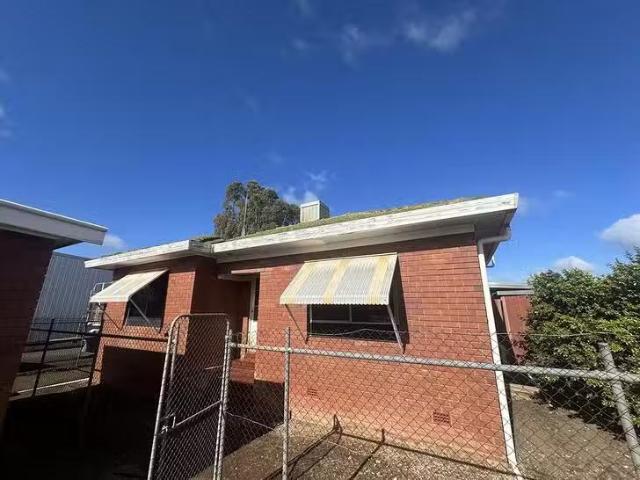 18 Neeld Street, Wyalong, NSW 2671