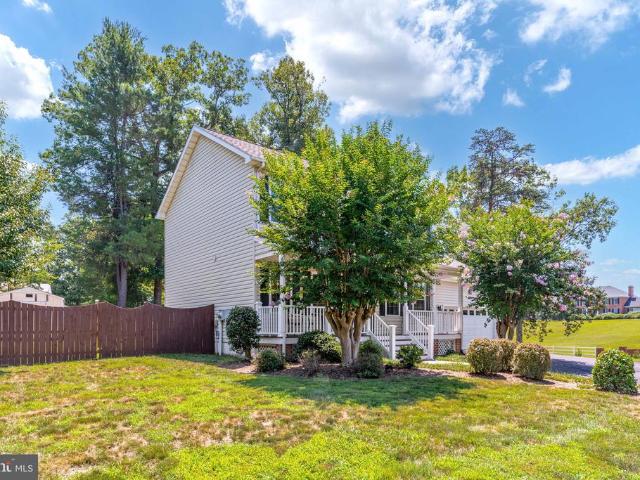 18 Oak Terrace Drive