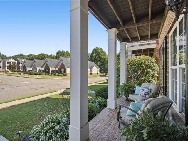 18 Park Circle