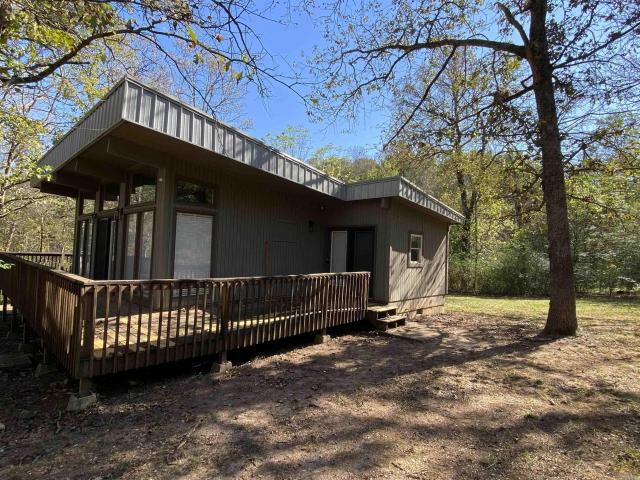 18 Pequot Drive