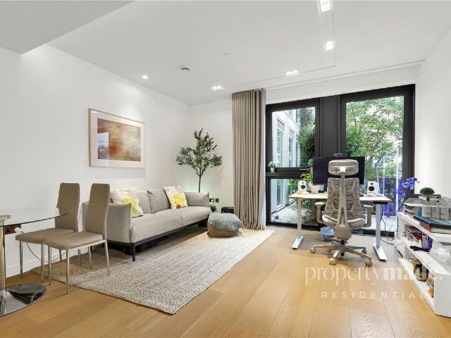 18 Portugal Street, London WC2A, 1 bed flat to rent, £5,500 pcm | PrimeLocation