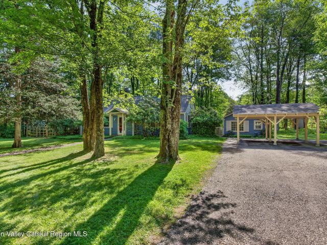 18 Playhouse Lane