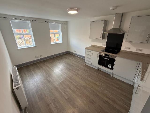 18 Princes Road, Liverpool L8, 2 bed flat to rent, £1,075 pcm | PrimeLocation