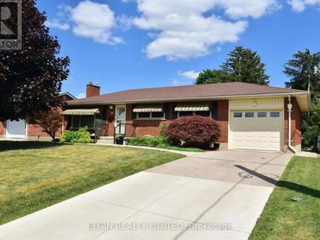 18 Pullen Avenue, St. Thomas, ON, N5R 4T4 house for sale | Listing ID X13609 | Royal LePage