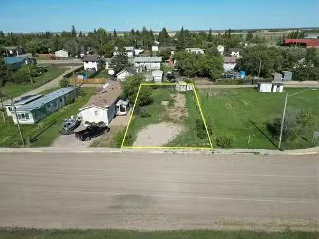 18 Railway Avenue East, Marshall, SK, S0M 1R0 vacant land fo.