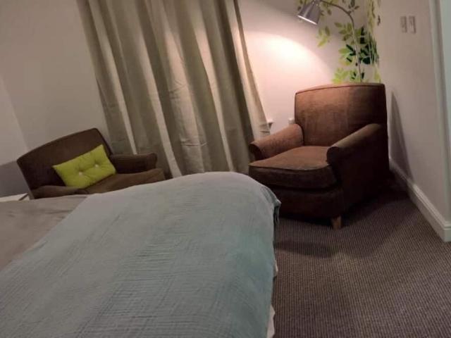 18 Regent Square | Studio house for rent #102330232 | Rentberry