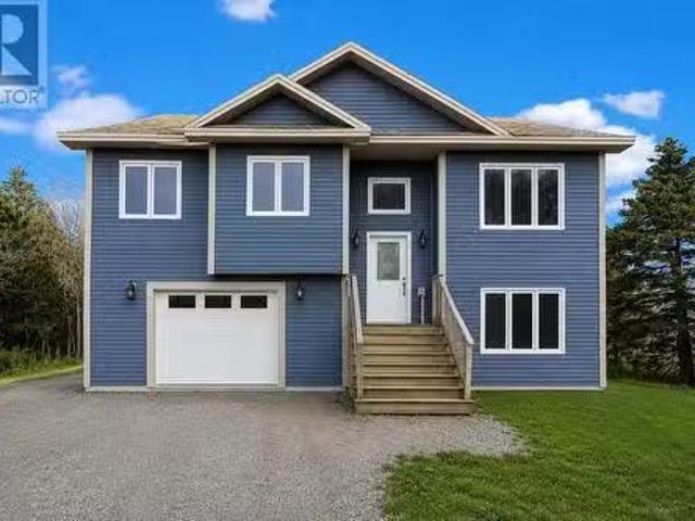 18 Ridge Road, Holyrood, NL, A0A 4L0 house for sale Listing.