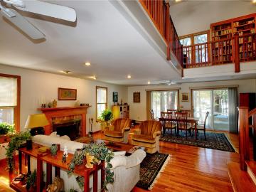 18 Riverview Drive