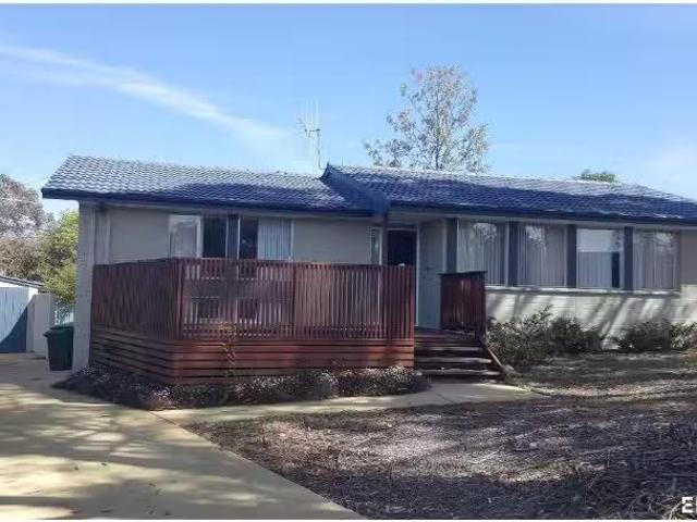 18 Rocklands Street, DUFFY House for rent Listed by Paul Keri.