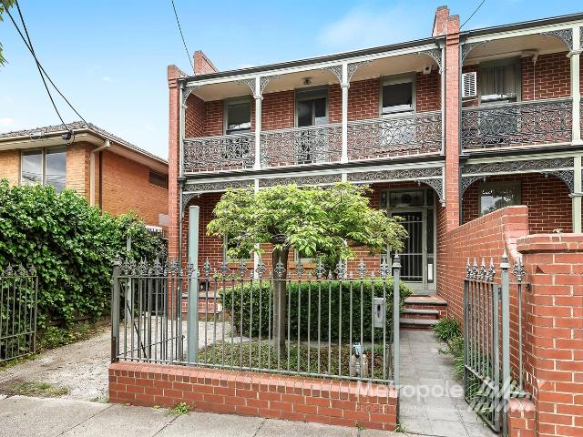 18 Rosedale Avenue, GLEN HUNTLY, VIC