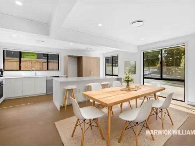 18 Ryde Road, Hunters Hill House for rent Listed by Julie Hal.