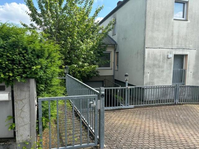 18 Schlafzimmer Haus Kronberg Im Taunus Deutschland 104804052