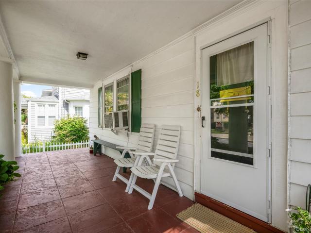 18 Second Avenue