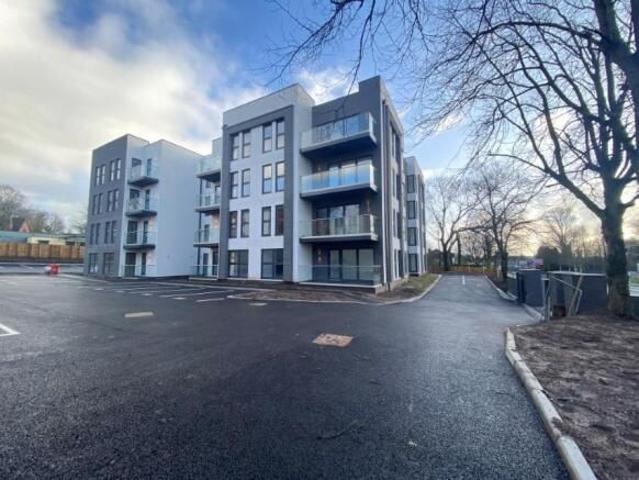 18 Swallowfield, Chorley New Road, Horwich, Bolton BL6, 2 bed flat to rent, £1,250 pcm | PrimeLocation