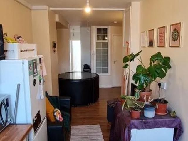 18 St Mary Road, London, E17 9RG, United Kingdom | 3 bed apartment for rent #136443559 | Rentberry