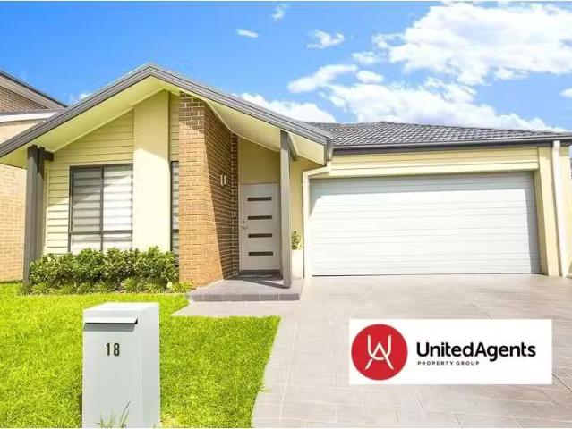 18 Starfire Avenue, MIDDLETON GRANGE House for rent Listed by.
