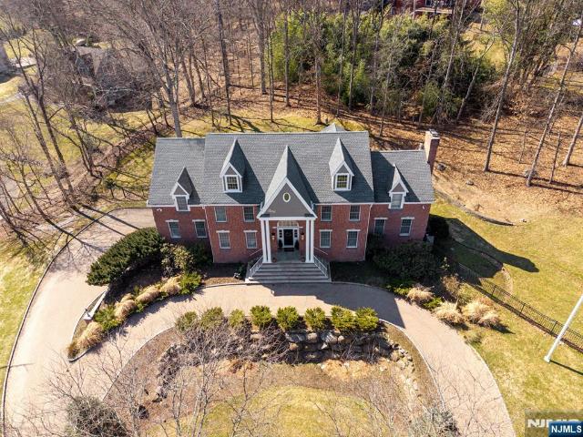 18 Sunflower Drive