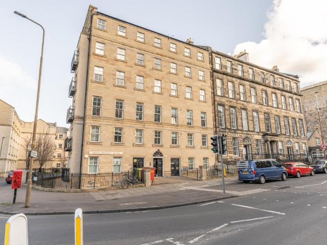 18A Annandale Street, City of Edinburgh, EH7 4AN, United Kingdom | 2 bed apartment for rent #139475848 | Rentberry