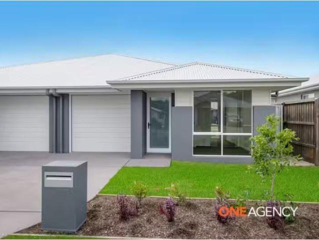 18A Seahorse Rise, Lake Cathie Townhouse for rent Listed by H.