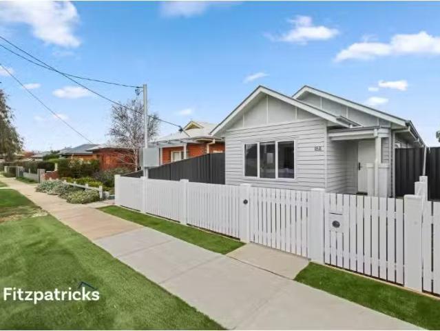 18A Slocum Street, Wagga Wagga House for rent Listed by Renta.