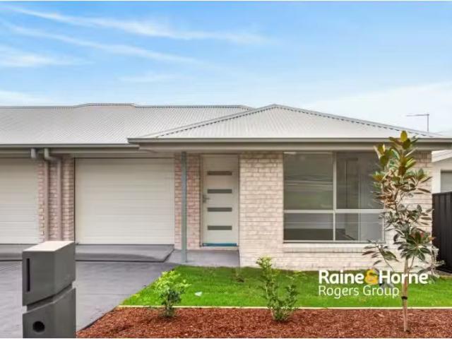 18A Turnock Drive, CAMERON PARK Townhouse for rent Listed by.