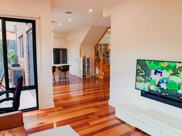 18B Merton Street, Camberwell, Melbourne