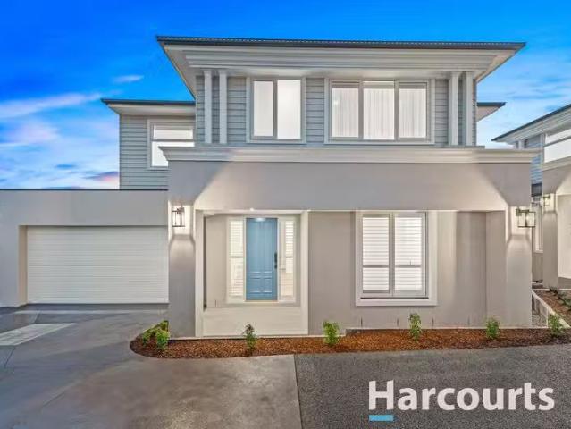 18C Pine Crescent, BORONIA, VIC 3155 House for Rent