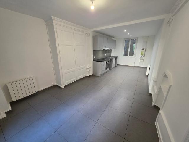 18JG613 T4duplex + terrasse + jardin + cave