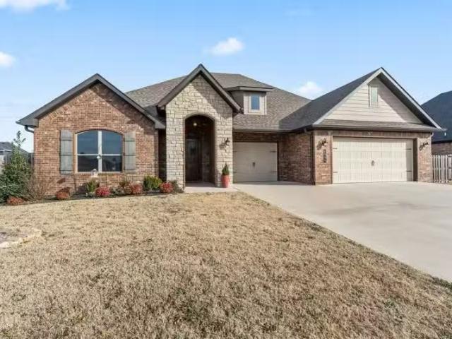 1904 BERGMAN RD, PEA RIDGE, AR 72751