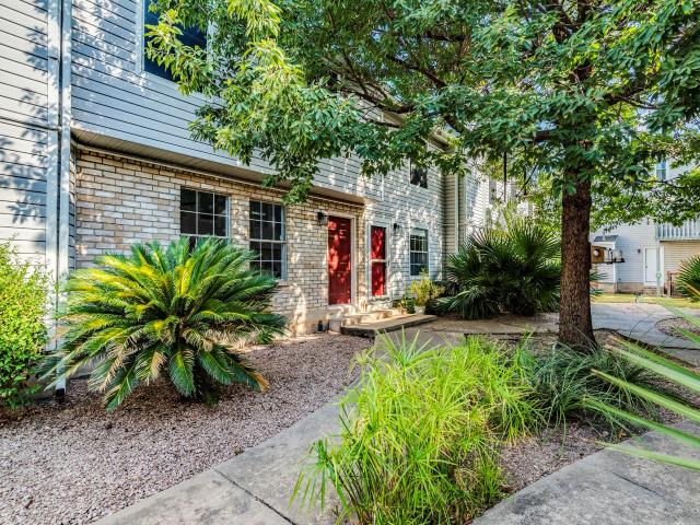 1904 Goodrich Ave # 15