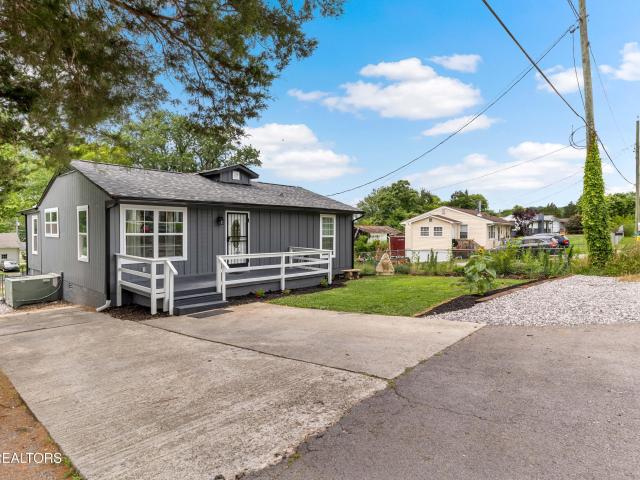 1904 Jourolman Ave