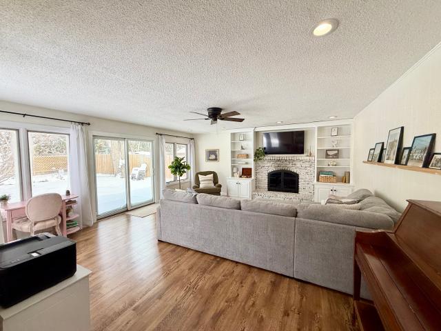 1904 Valley Vista Drive