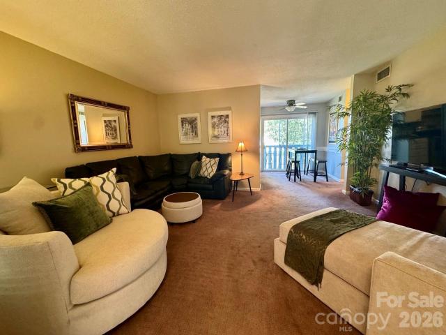 1905 Meadowlark Lane # 32
