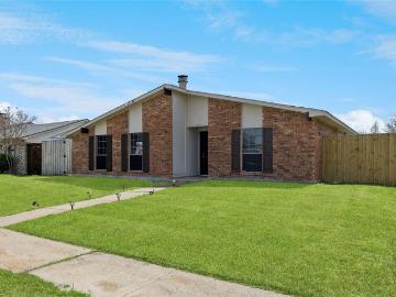 1905 Montana Trail, Grand Prairie, TX 75052 | MLS #21215