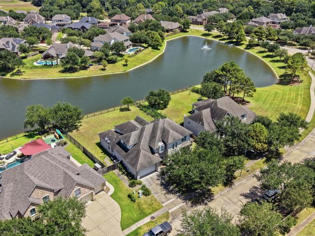 1906 Lake Grayson Drive