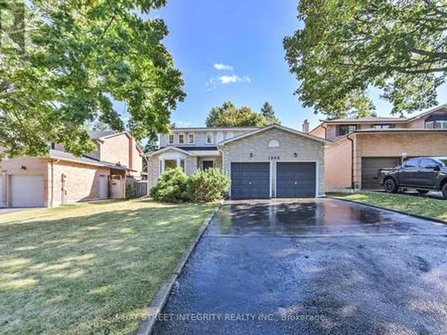1906 Stoneybrook Court, Mississauga, ON, L5L 3W2 house for sale | Listing ID W13876 | Royal LePage