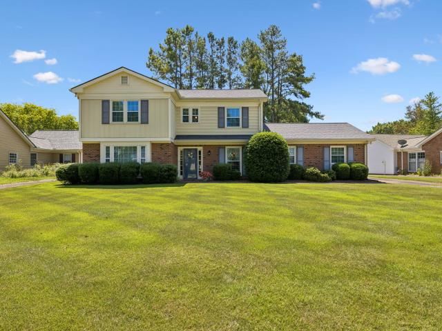 1906 Sam Houston Ct