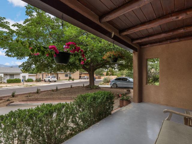 1907 Anderson PL SE