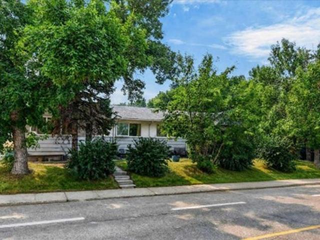 1907 14 Avenue Ne, Calgary, AB, T2E 1G8 house for sale | Listing ID A2332 | Royal LePage