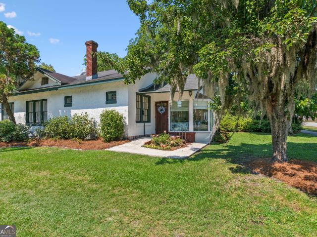 1908 Gloucester Drive